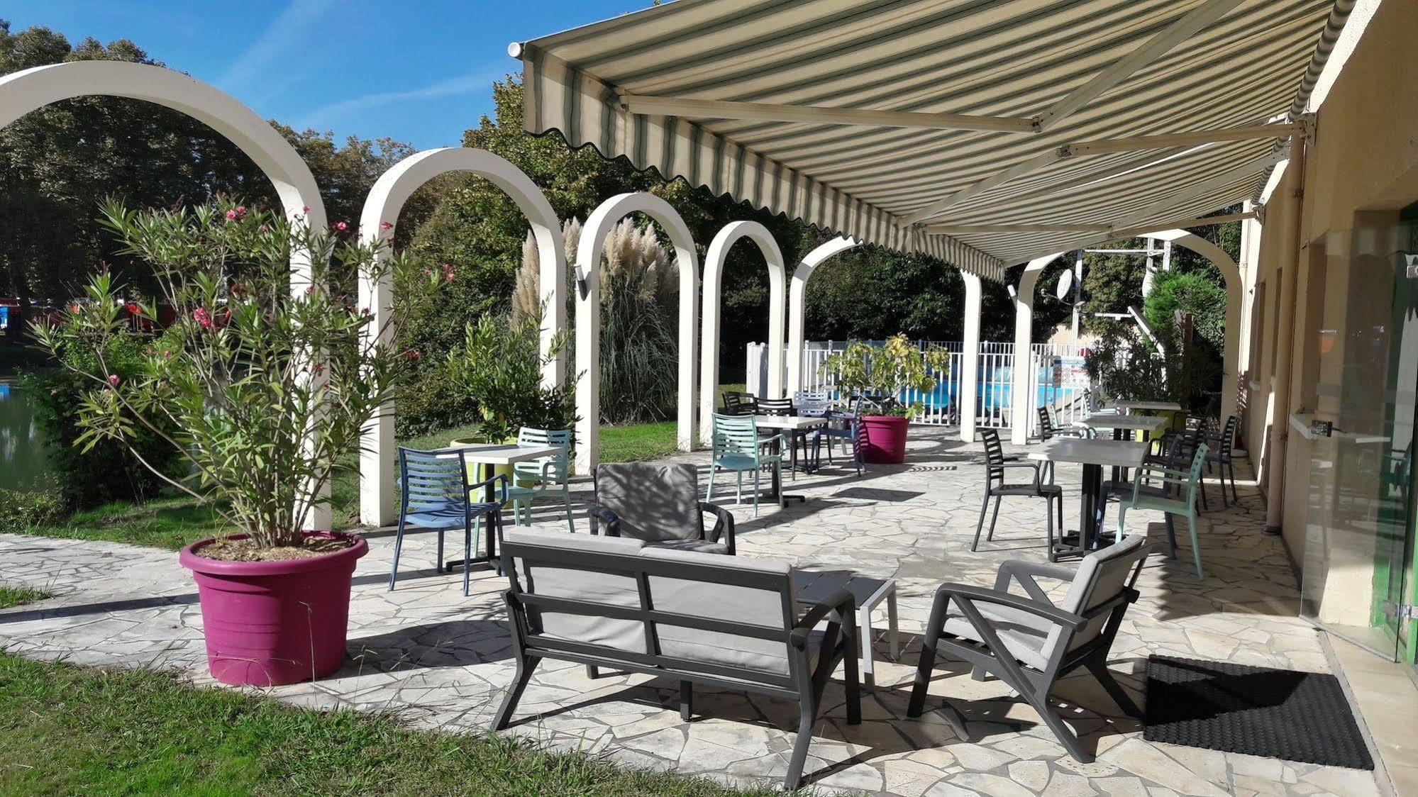 N'Atura Hotel Aire-sur-lʼAdour Eksteriør billede